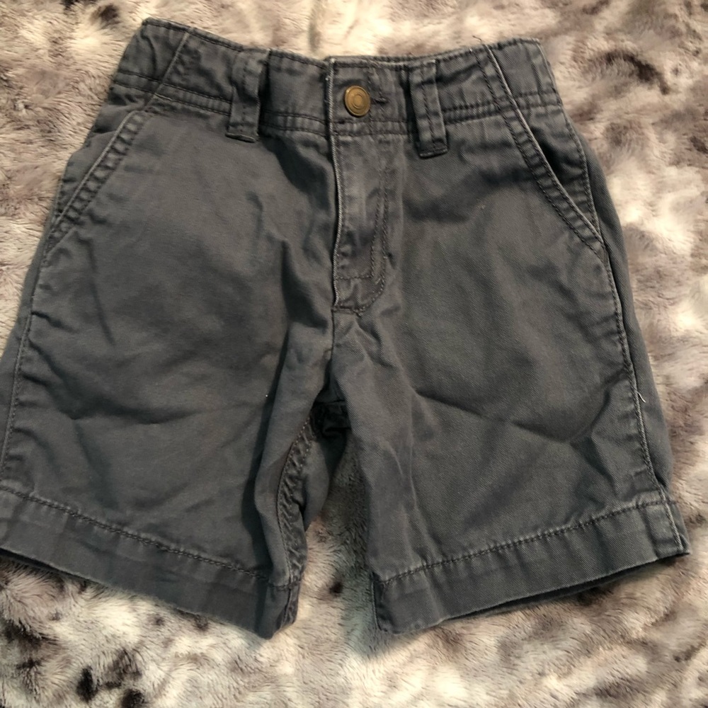 *Lot of 2* Boys CARTER Shorts - Picture 3 of 5